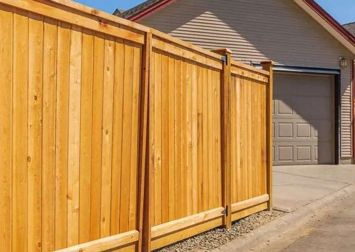 Akraba Construction bigstock Nice New Wooden Fence Around H 460611517 1024x709 2 e1711018432512